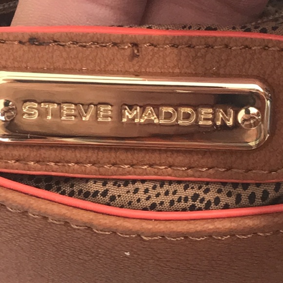 Steve Madden brand Ladies Minimalist Purse - Picture 7 of 13